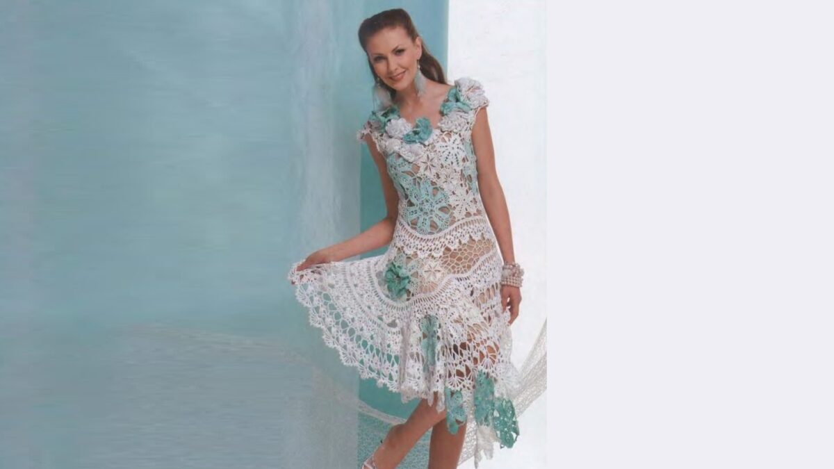Маленькое белое платье :) по мотивам модели Любы Сергеевой