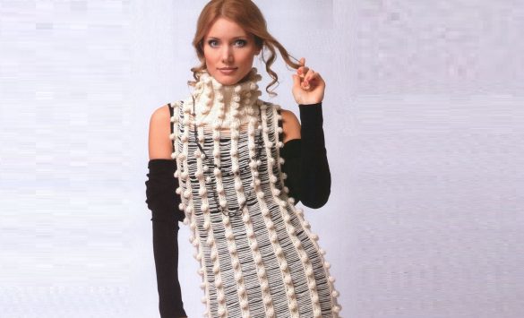 вязаное платье спицами