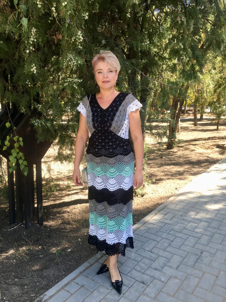 вязаное платье