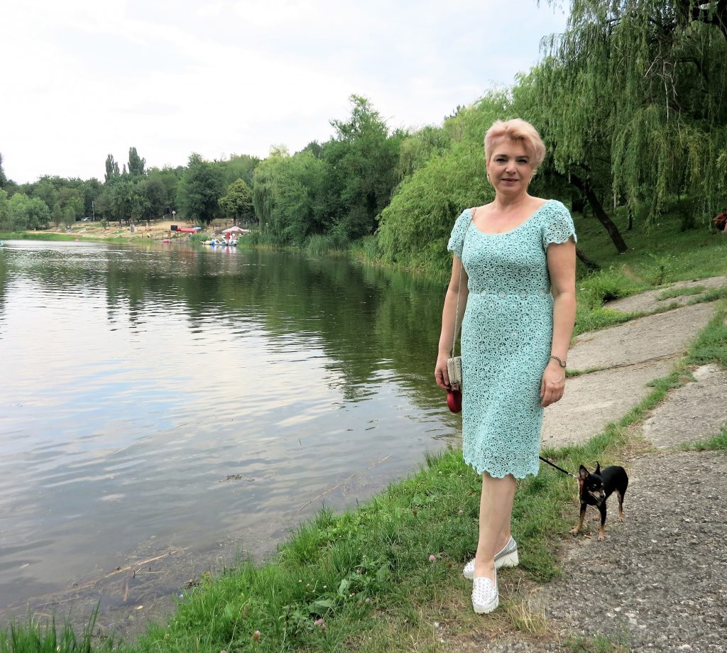 вязаное платье крючком