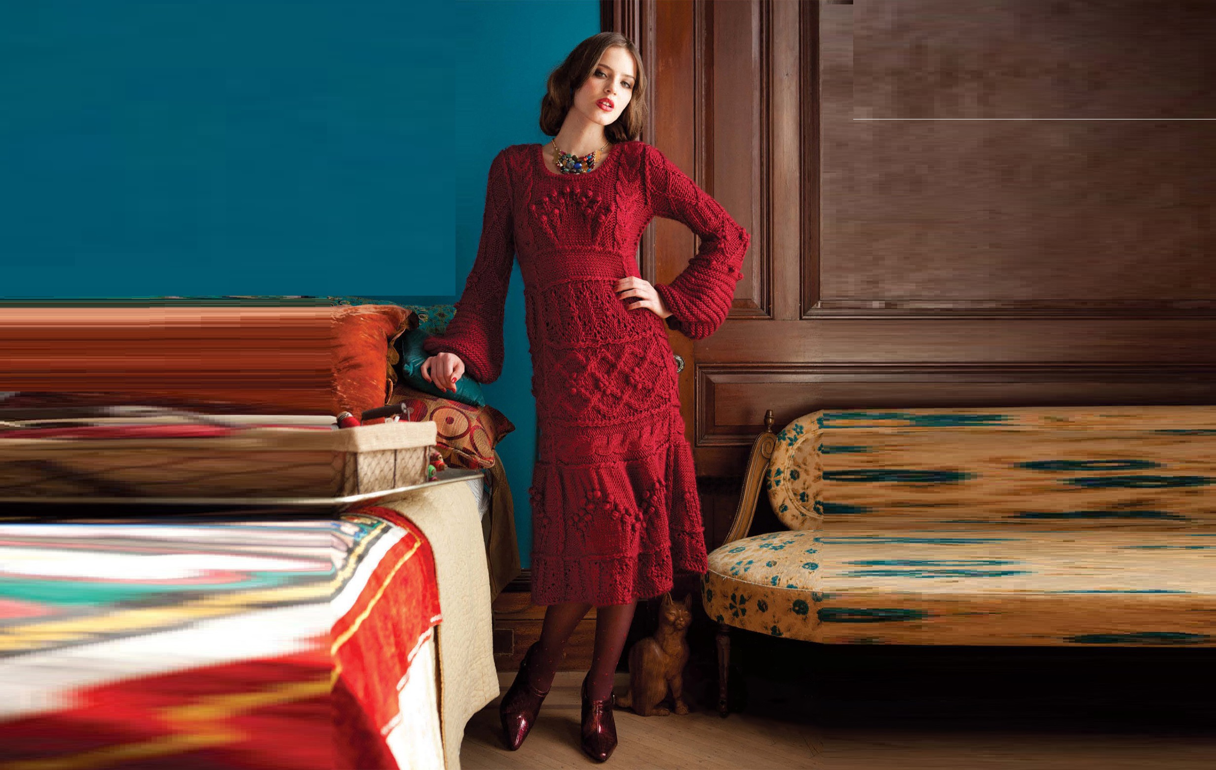 Красное вязаное платье с косами | Вязание спицами и крючком – Азбука вязания
