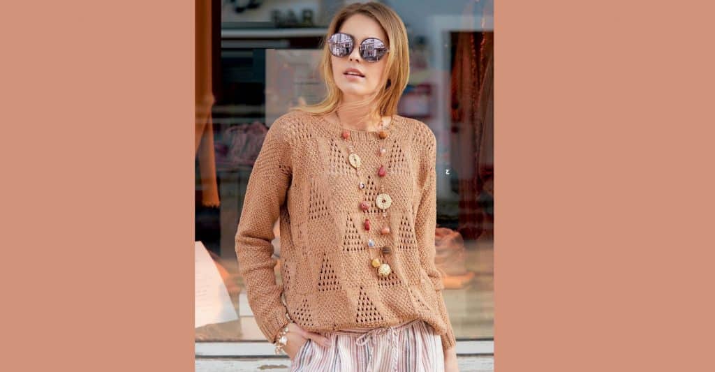 Camel pullover with hole pattern