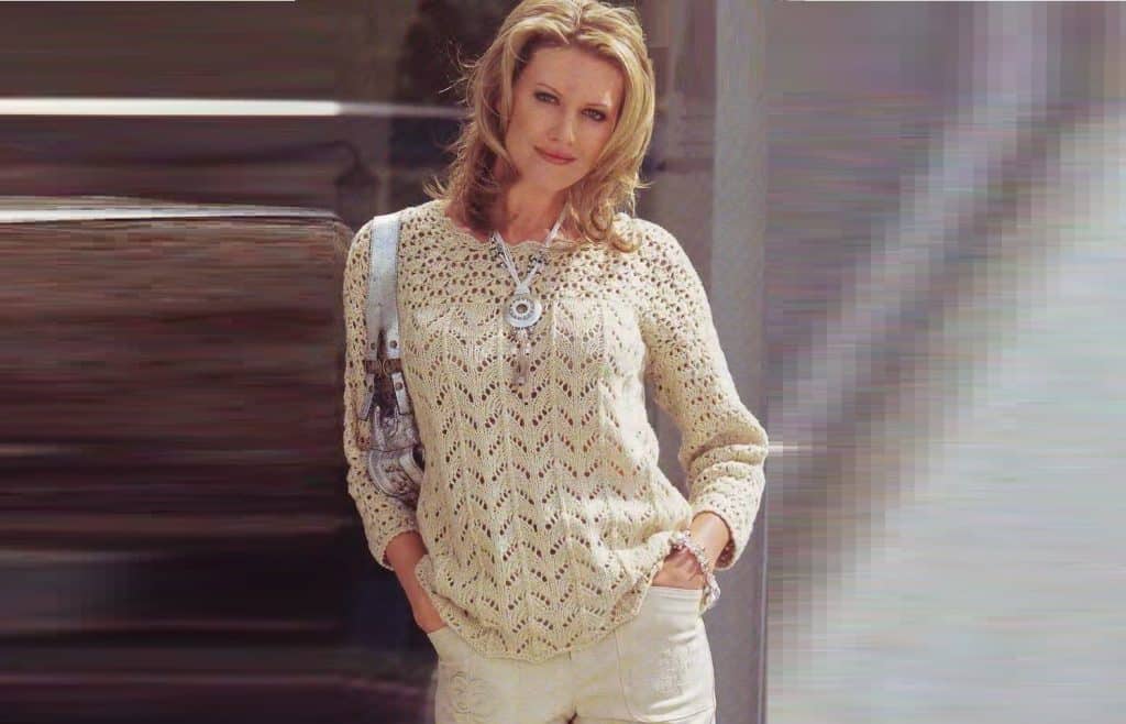 Ажурный пуловер с кокеткой