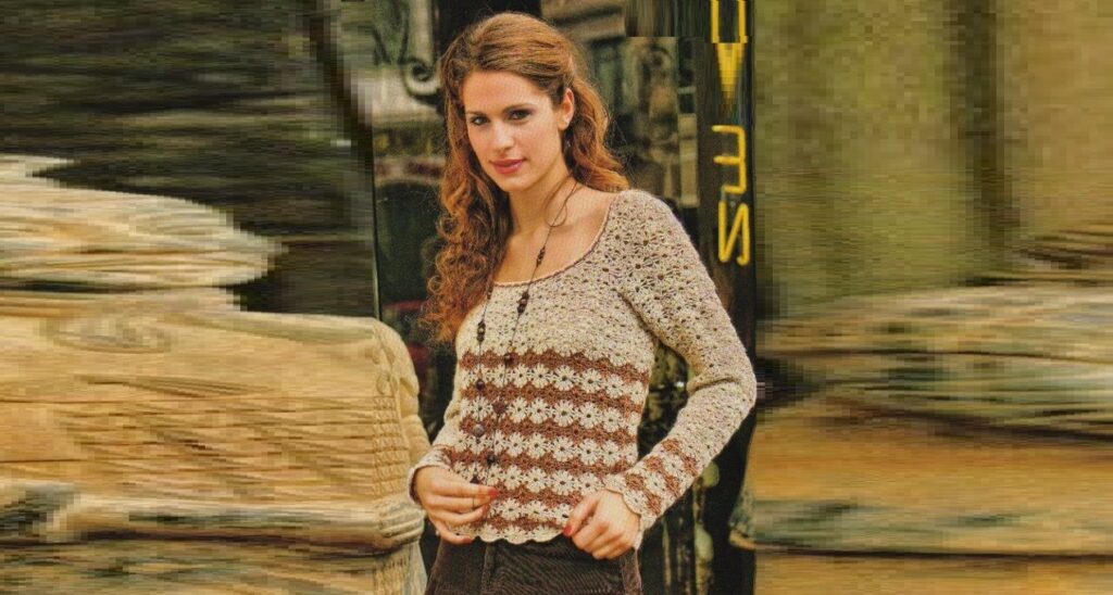 Pullover with fancy pattern