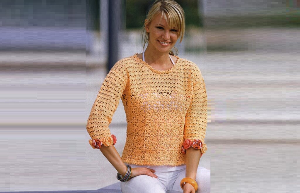 Pullover made of openwork squares