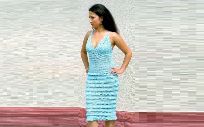 Летнее ажурное платье бирюзового цвета
