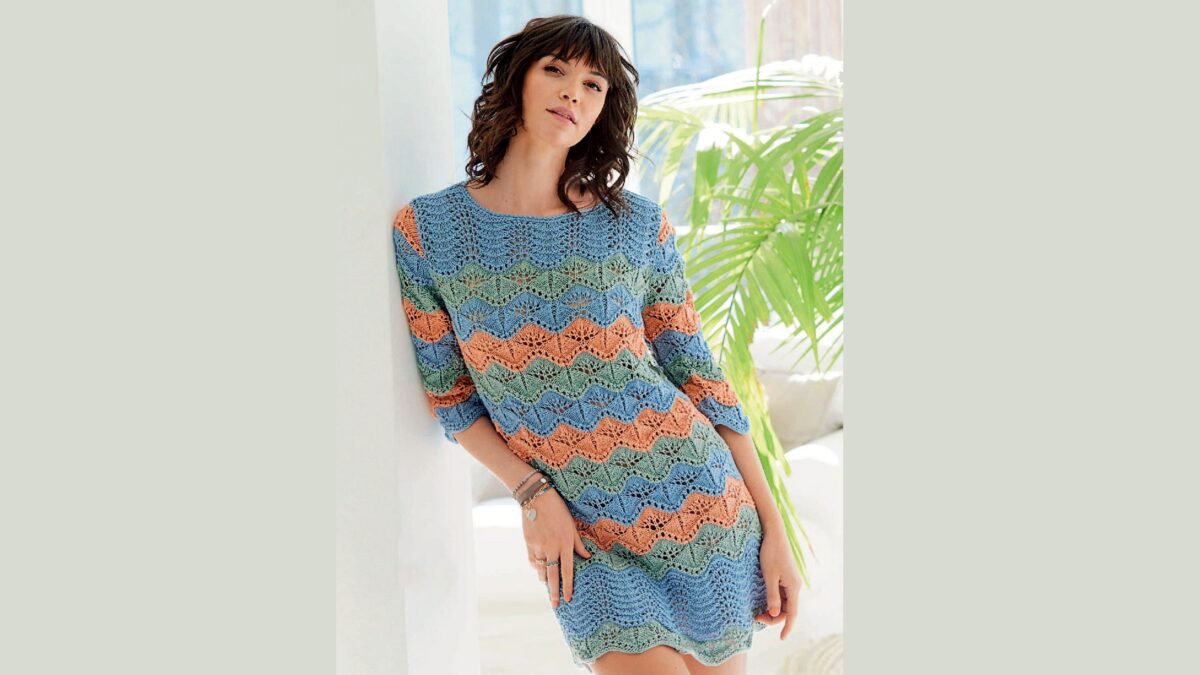 Трехцветное вязаное платье-туника