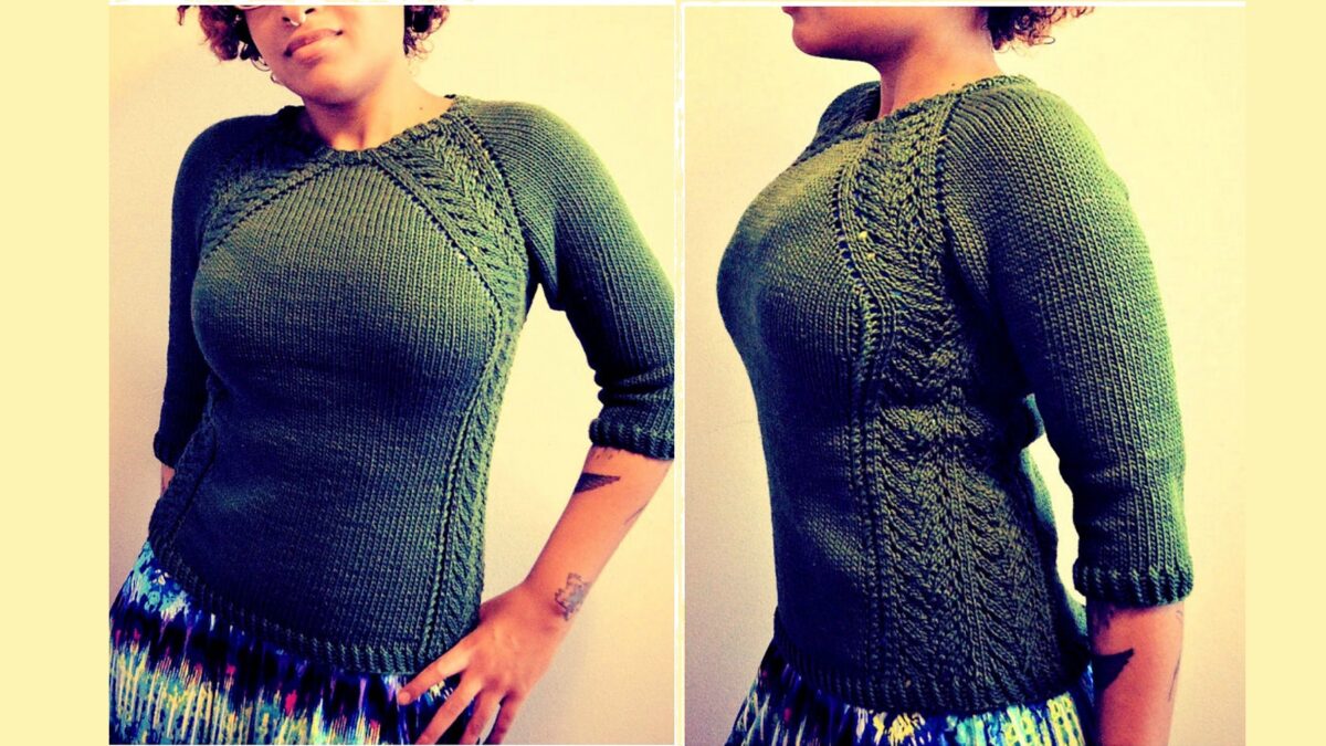«Нефертити» — пуловер с ажурными полосами спицами