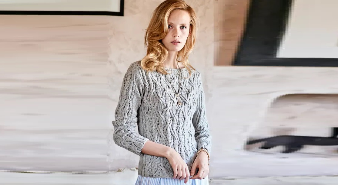 Gray-beige pullover with braid pattern