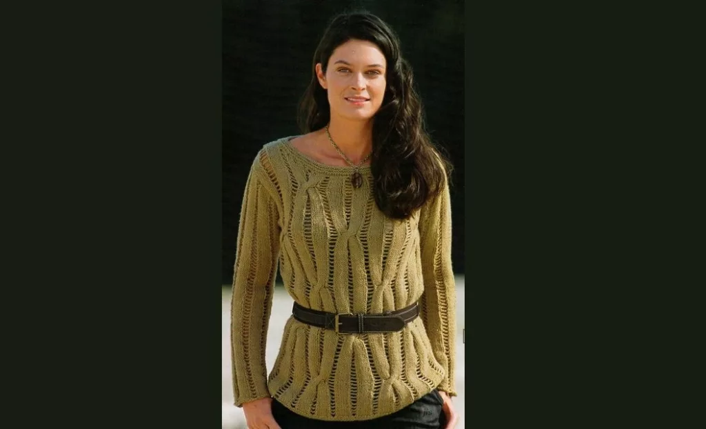 свитер с косами. свитер с крупными косами. джемпер оверсайз верена. косы спицами. вязаный свитер.