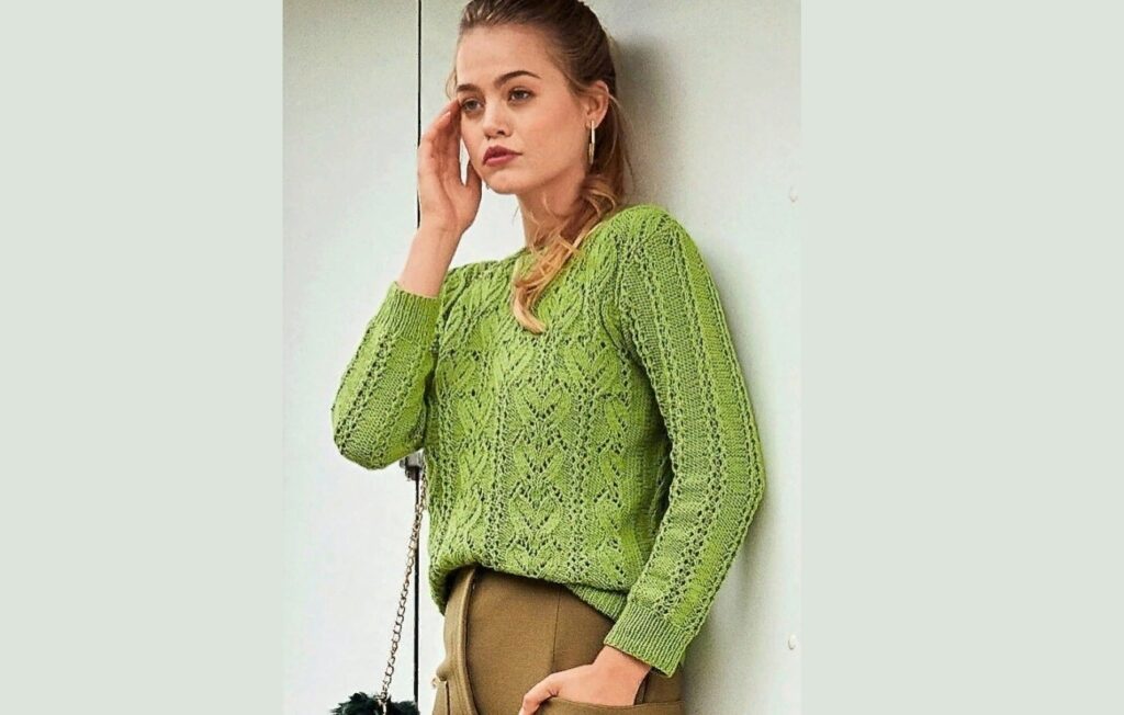 Green openwork pullover