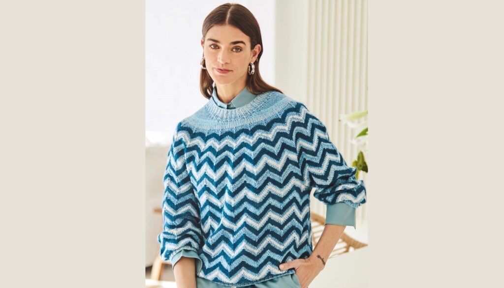 Pullover with zigzag pattern