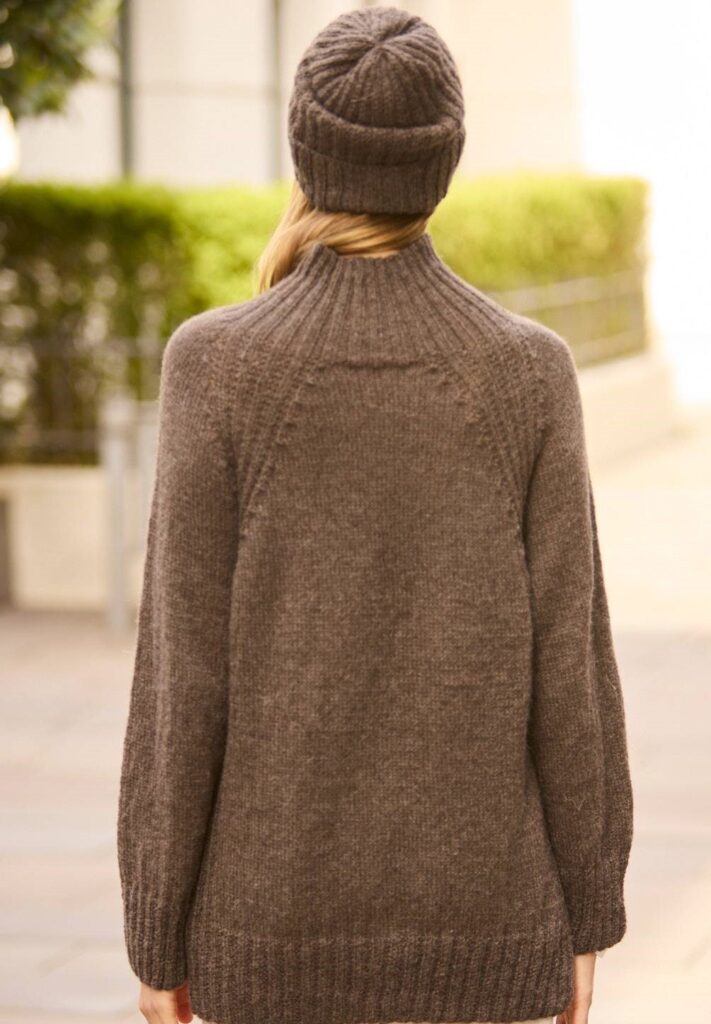 вязаный пуловер