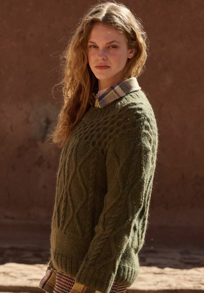 вязаный пуловер