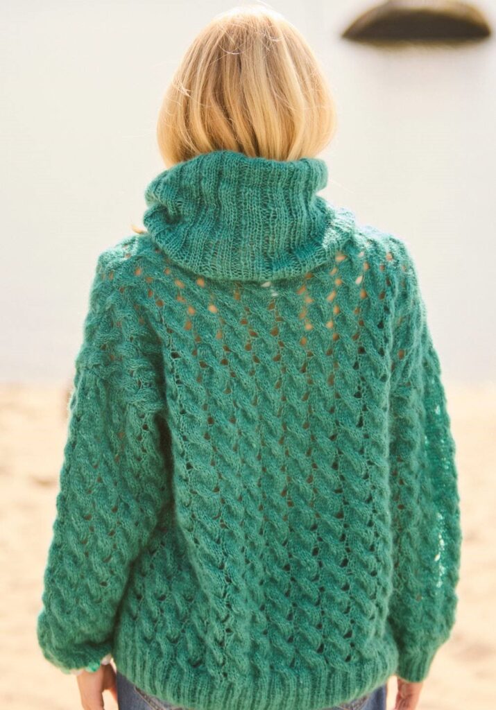 вязаный пуловер