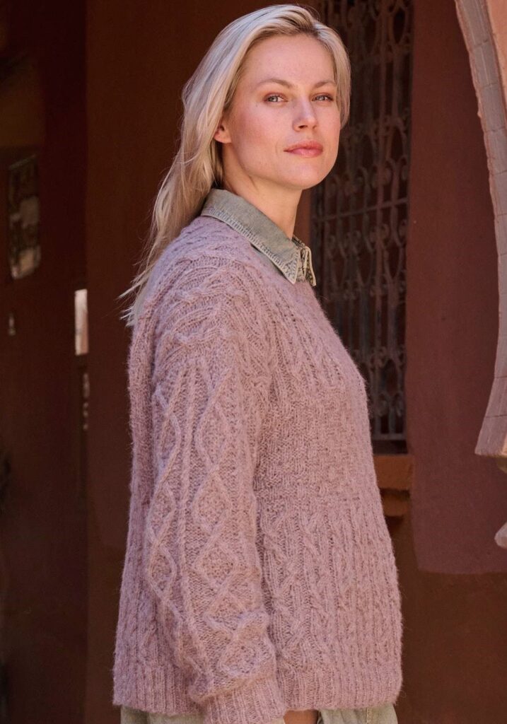 вязаный пуловер