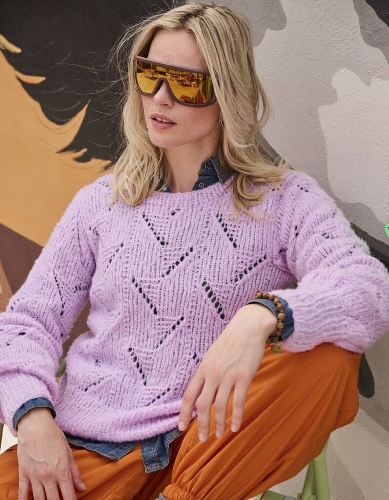 вязаный пуловер