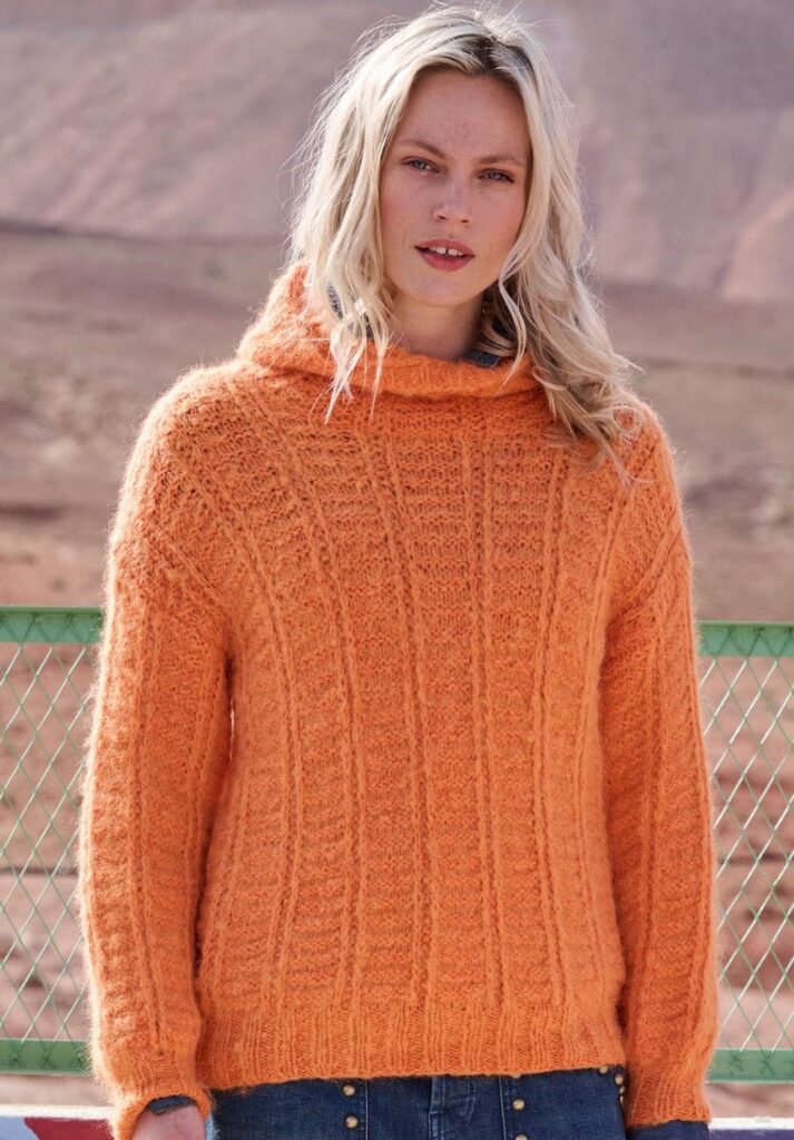 вязаный пуловер