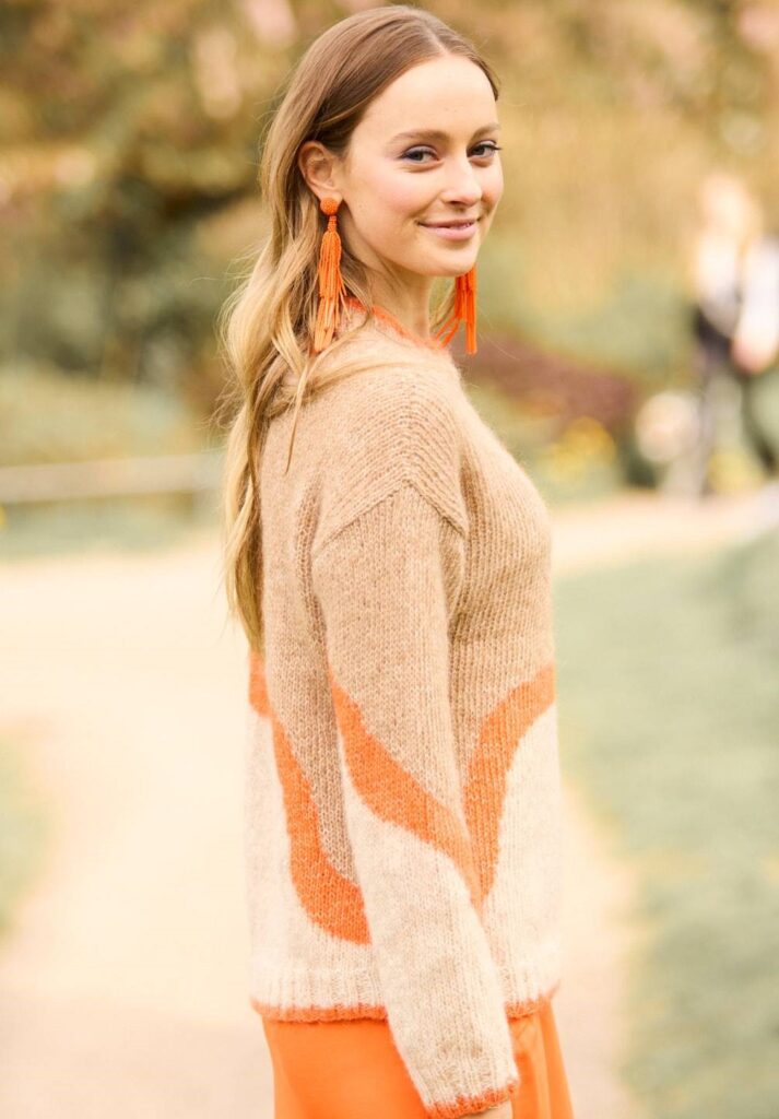 вязаный пуловер