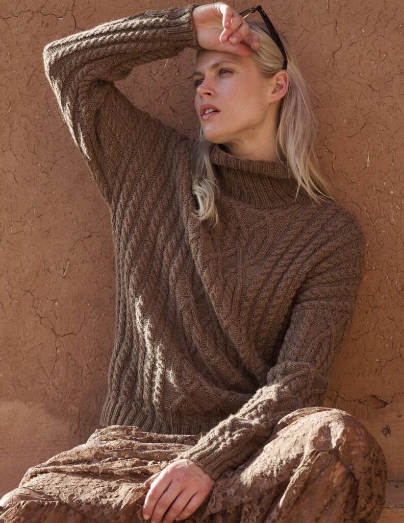 вязаный пуловер