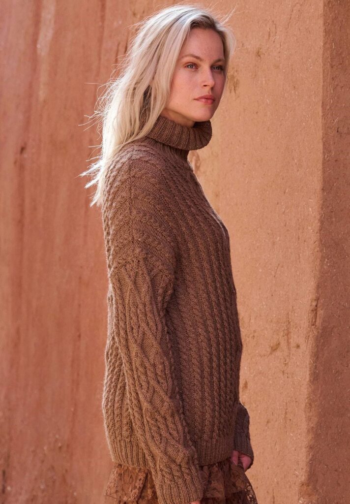 вязаный пуловер