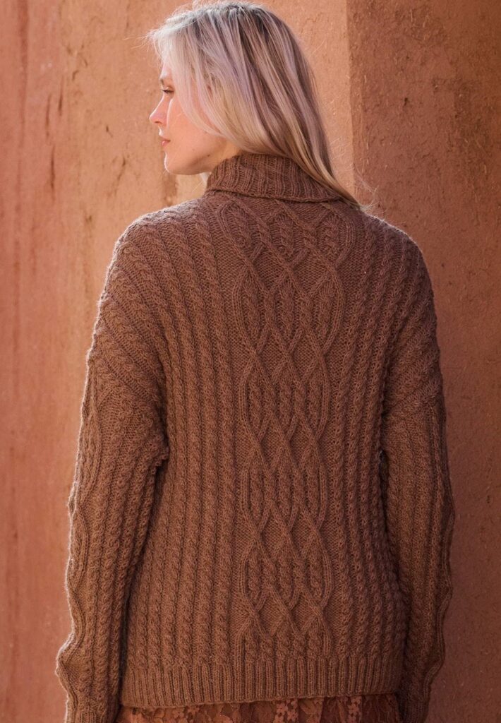 вязаный пуловер