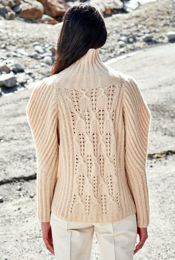 вязаный пуловер