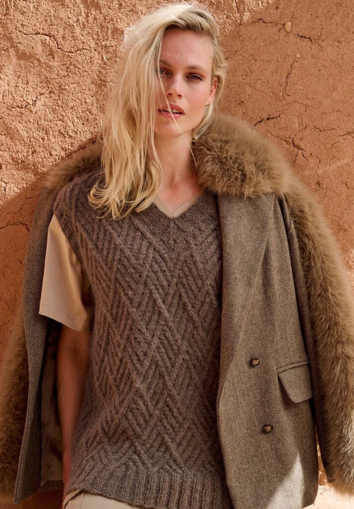 вязаный жилет