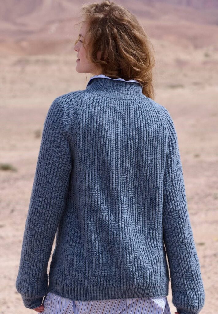 вязаный пуловер