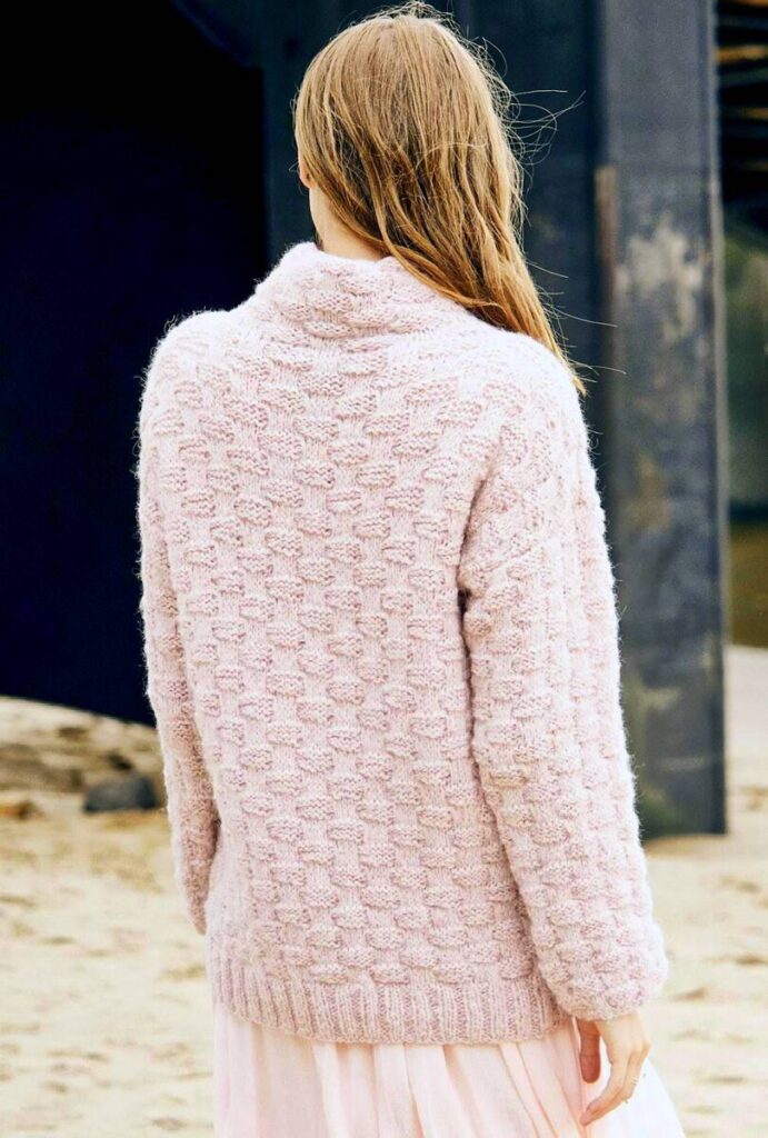 вязаный пуловер