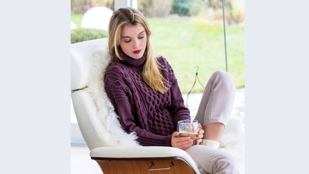  Сливовый свитер-наволочка 