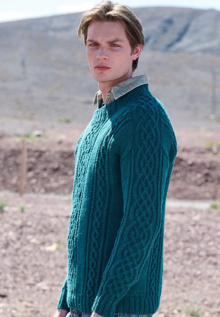 вязаный пуловер