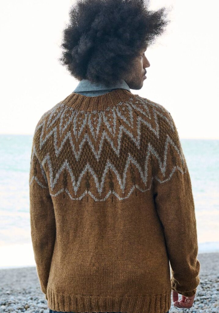 вязаный пуловер