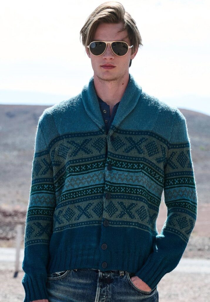 вязаный кардиган