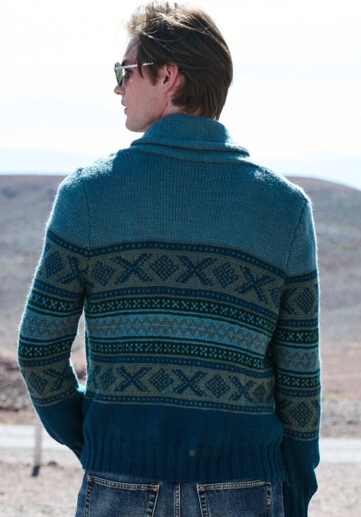 вязаный кардиган