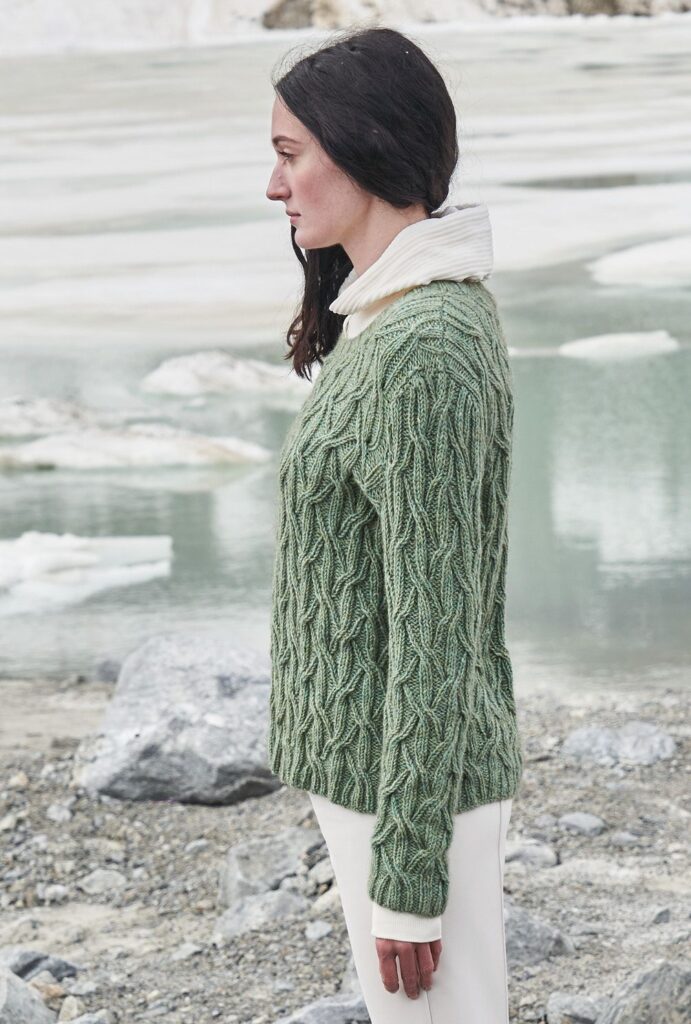 вязаный пуловер