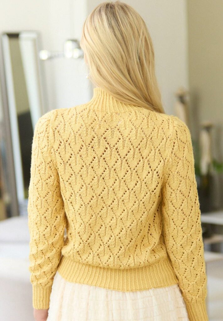 вязаный пуловер