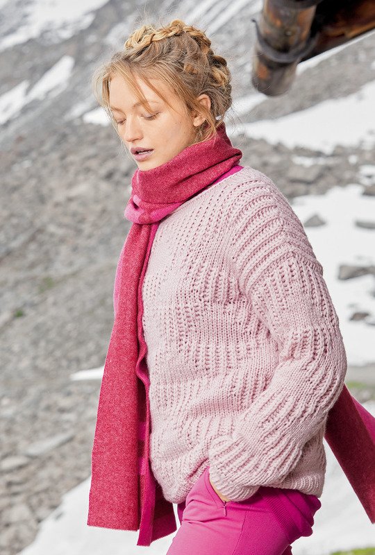 вязаный пуловер