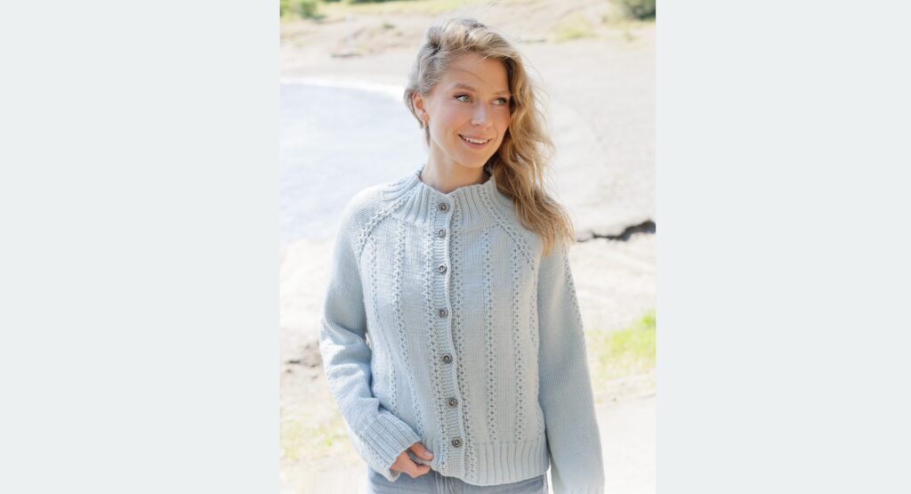 Жакет реглан с узором «Косы»