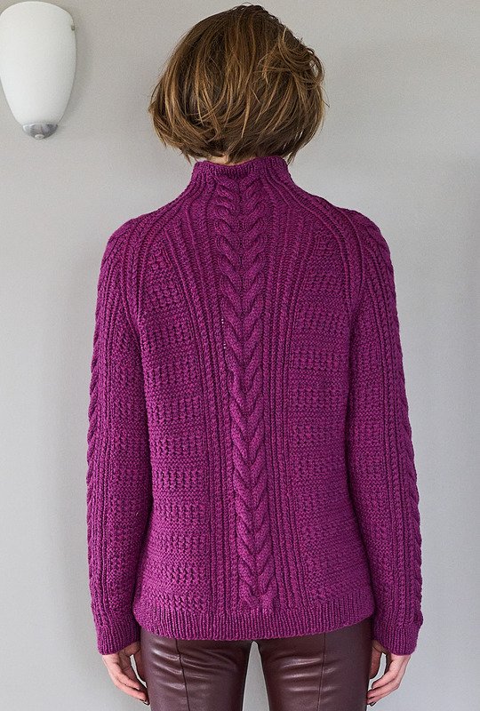 вязаный пуловер