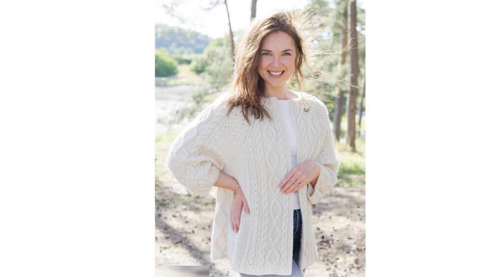 Жакет реглан с узором «Косы»