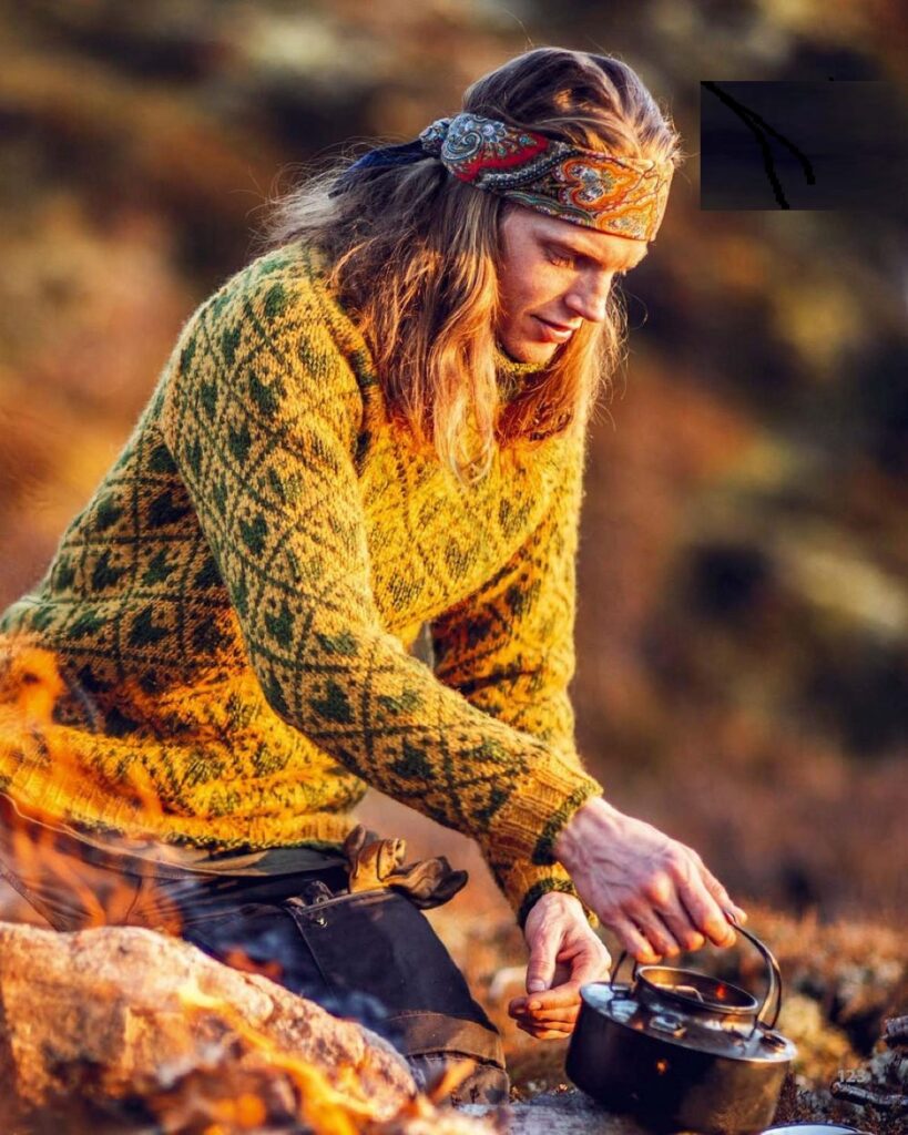 вязаный пуловер