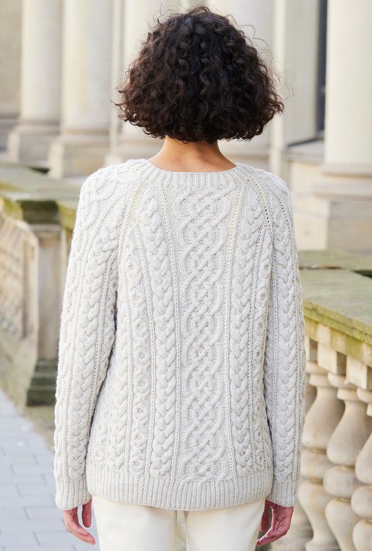 вязаный пуловер