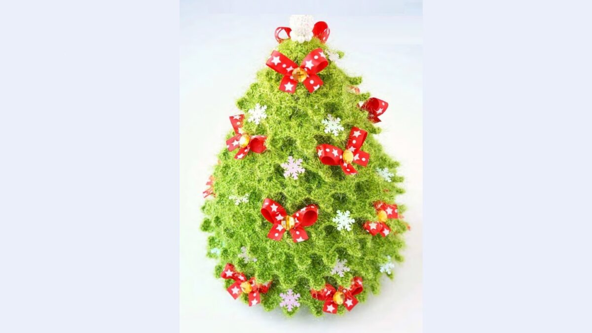 Новогодняя искрящаяся ёлка