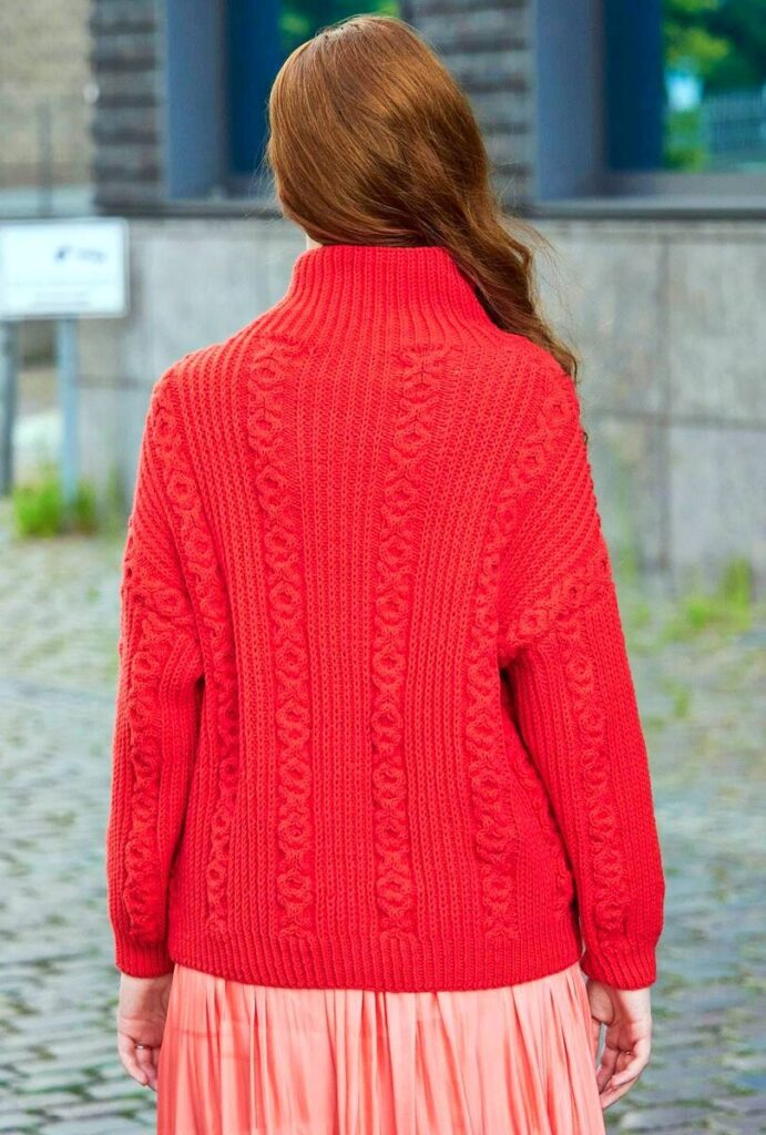 вязаный пуловер