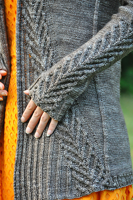 вязаный кардиган