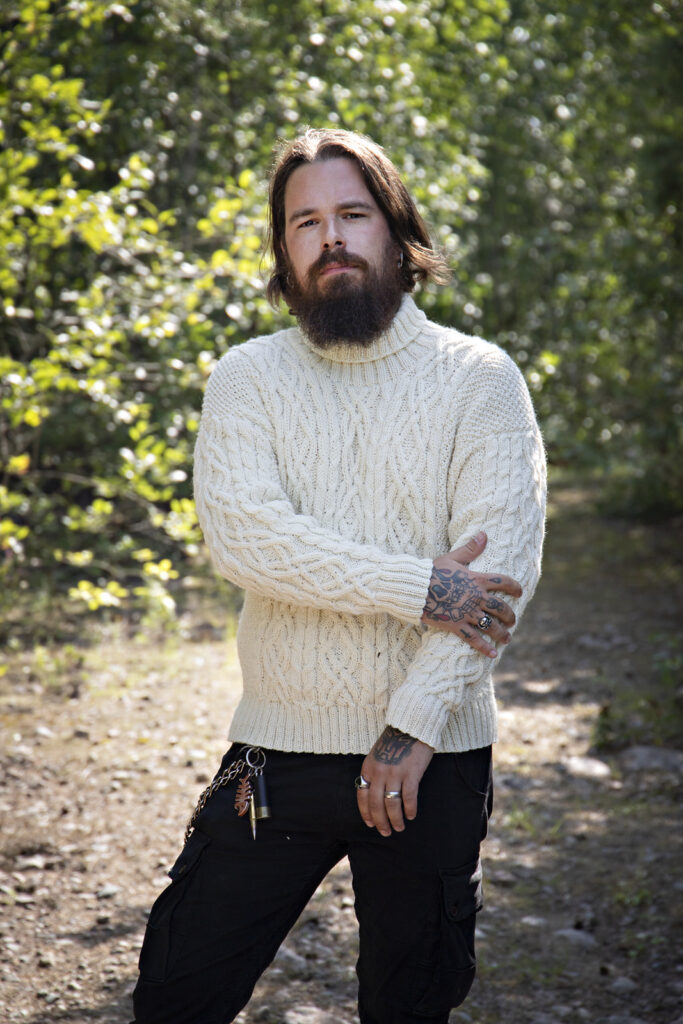 вязаный свитер