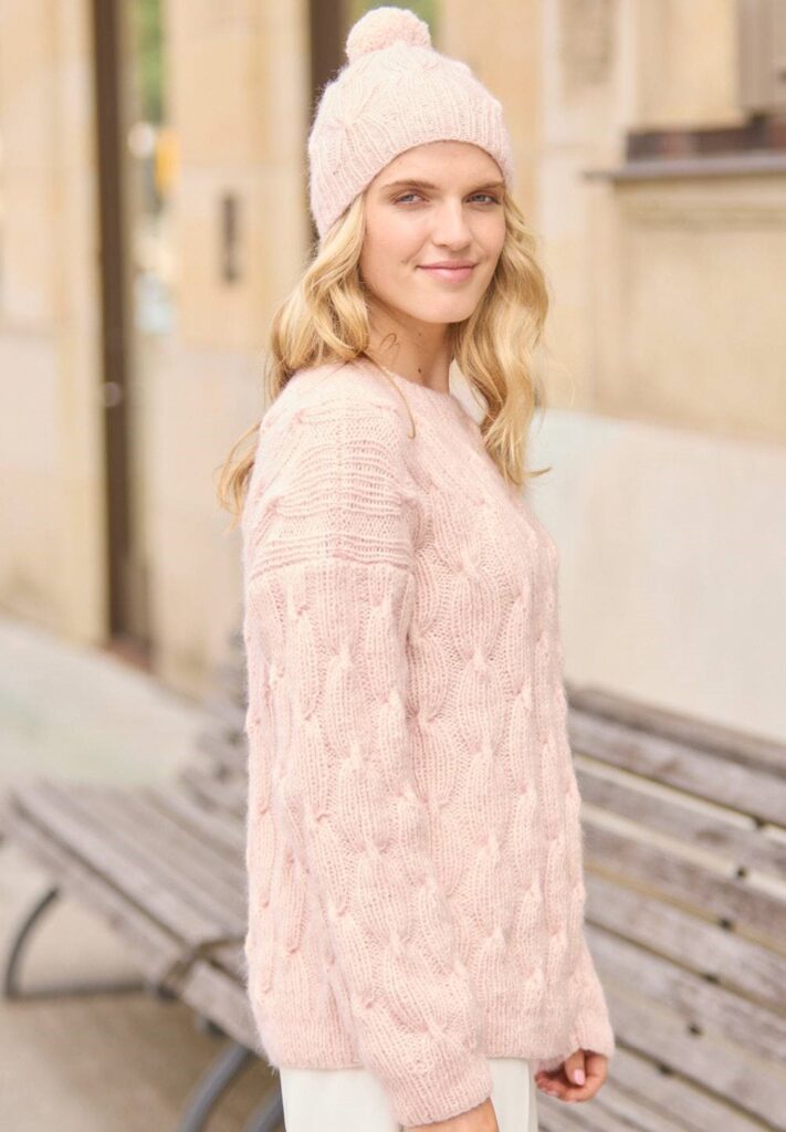 вязаный свитер