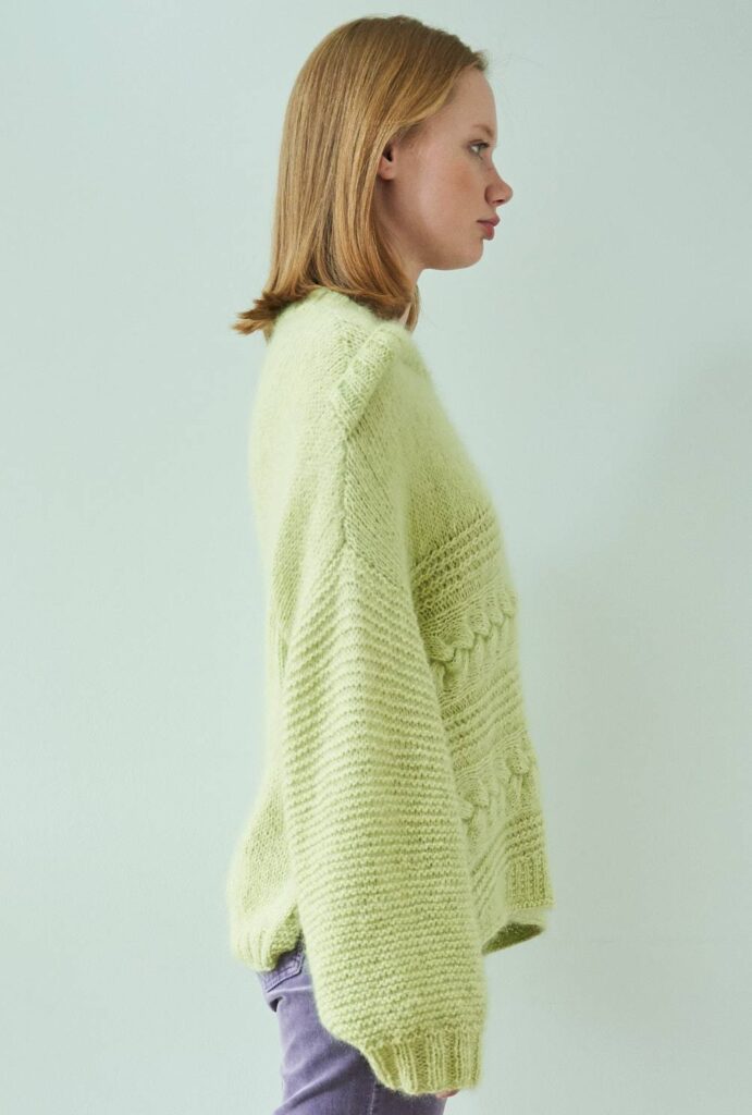 вязаный свитер