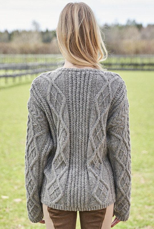 вязаный свитер